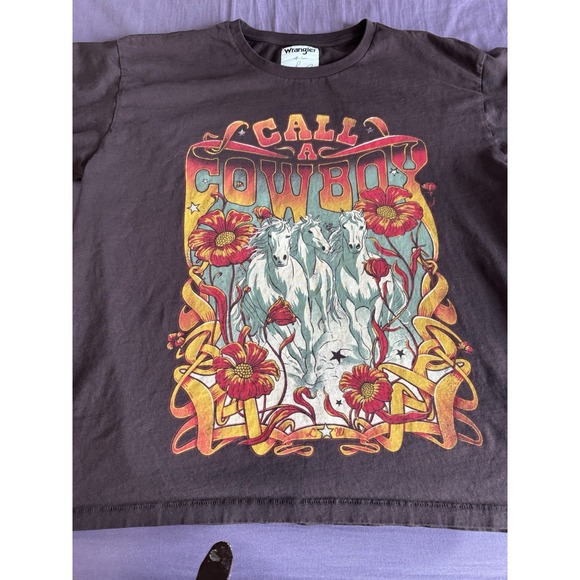 Ladies Wrangler Top Call A Cowboy.  Medium - Picture 2 of 7